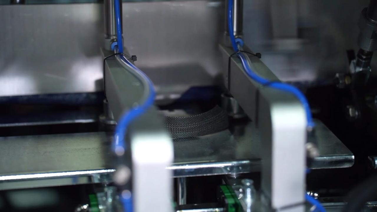 4 Handle Online Attachment 4 Manejar el archivo adjunto en línea