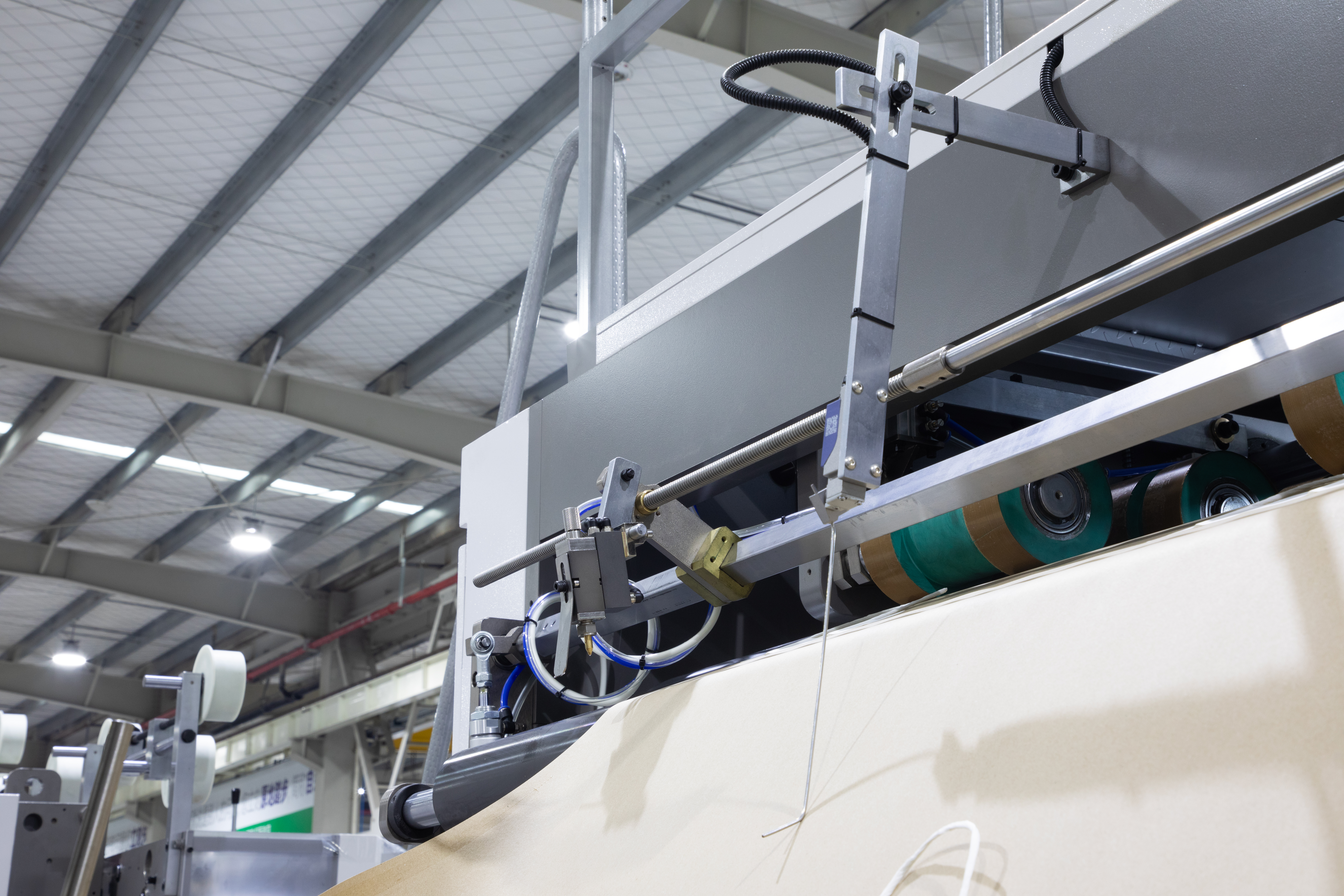 Máquina de fabricación de bolsas inteligente con mango retorcido