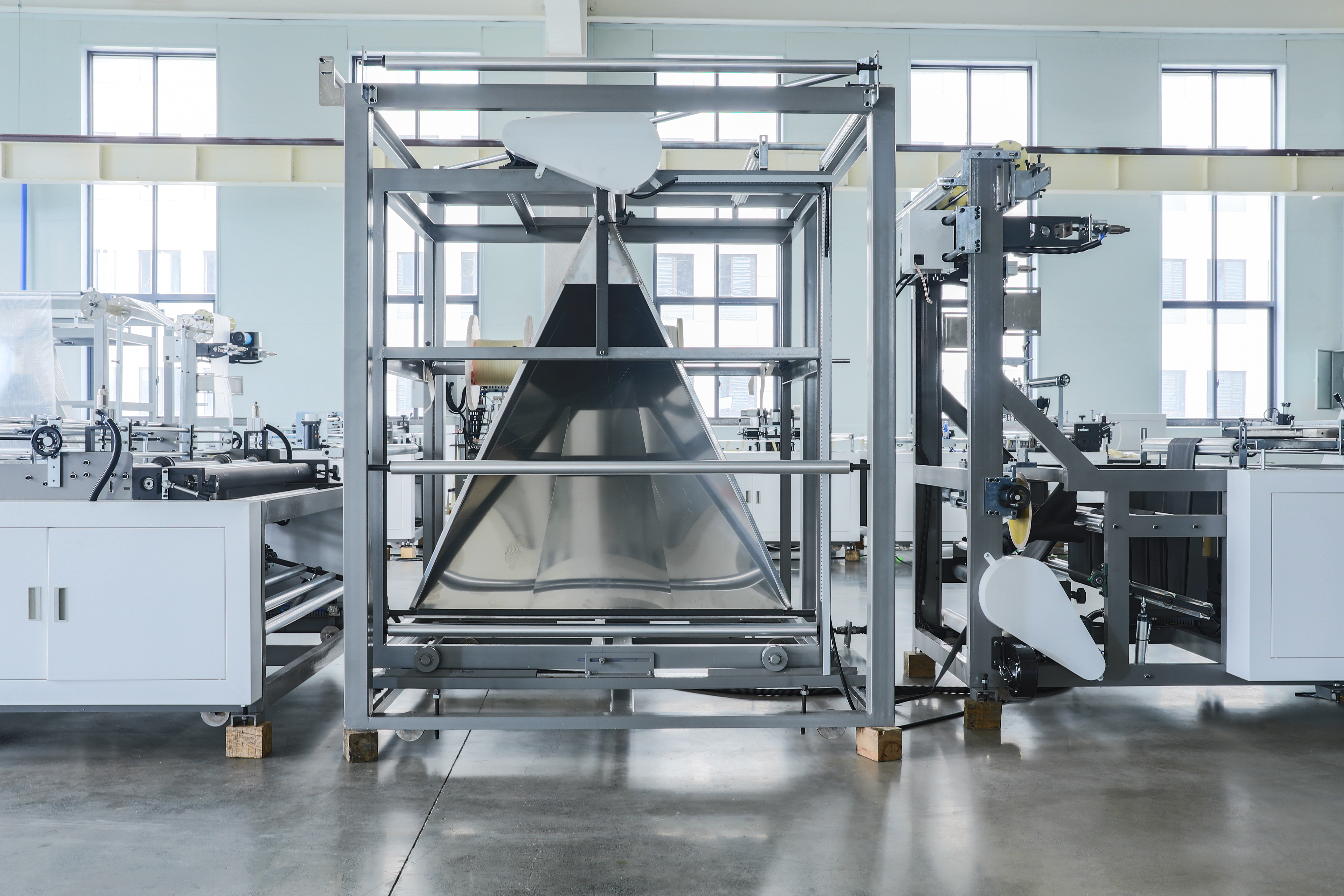 ONL-B700 no tejido 5 en 1 máquina de fabricación de bolsas (sin manejar en línea)