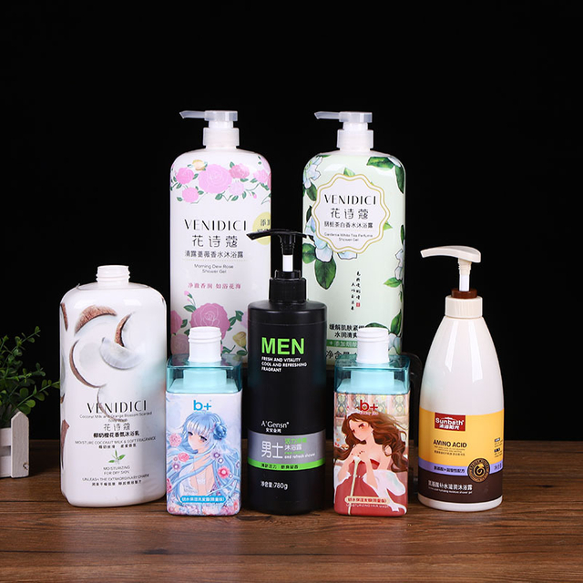 Impresión diaria de envases químicos.